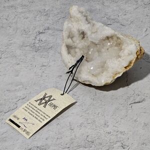 NWT AV Home Clear Quartz Geode Raw Natural Large Crystal